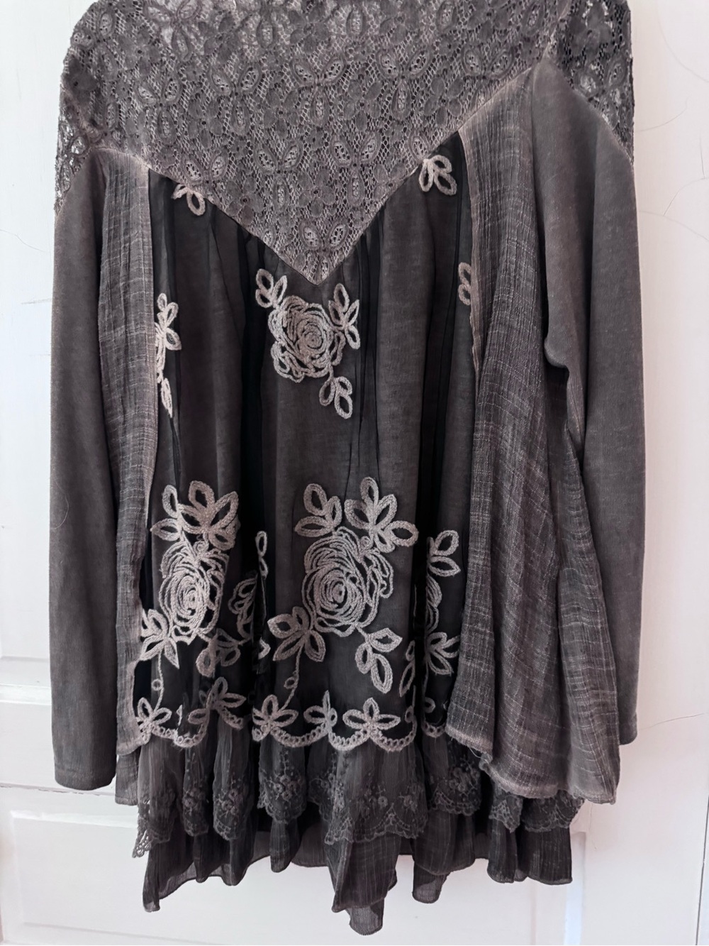 Embellished Dark Gray Lace & Embroidered Long-Sleeve Tunic - Picture 5 of 6